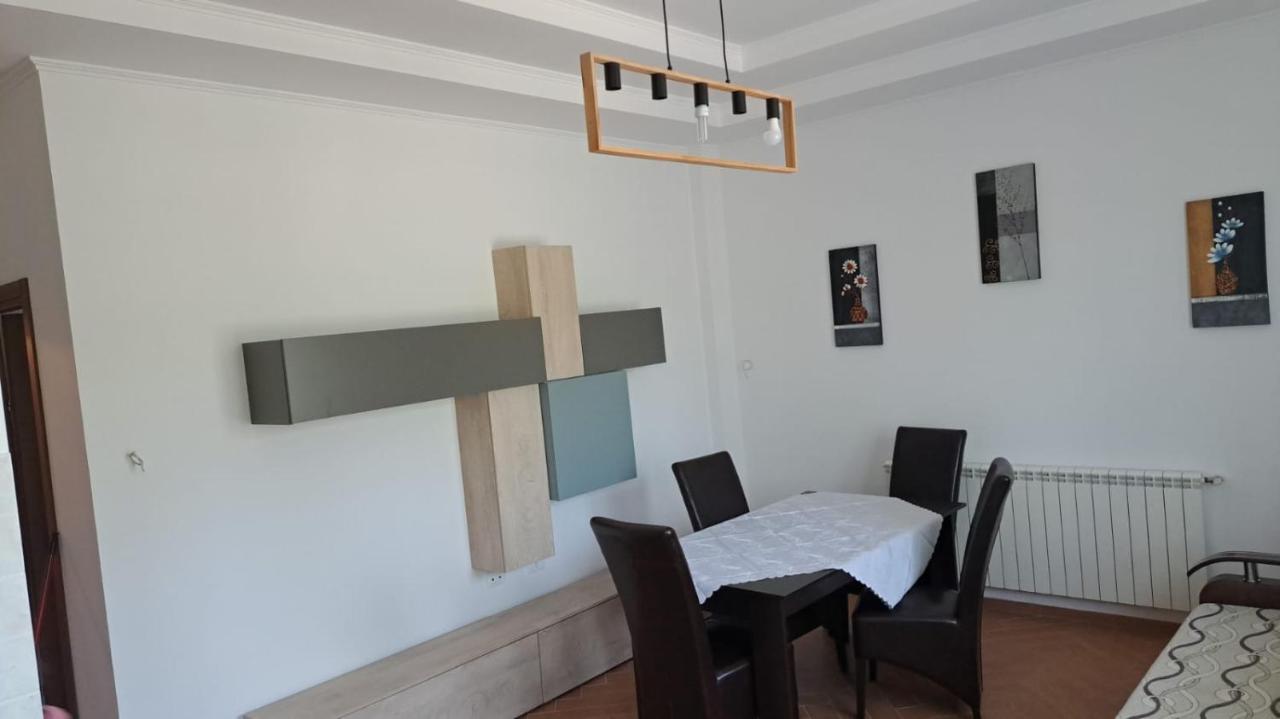 Casa Francesca Apartman Kománfalva Kültér fotó