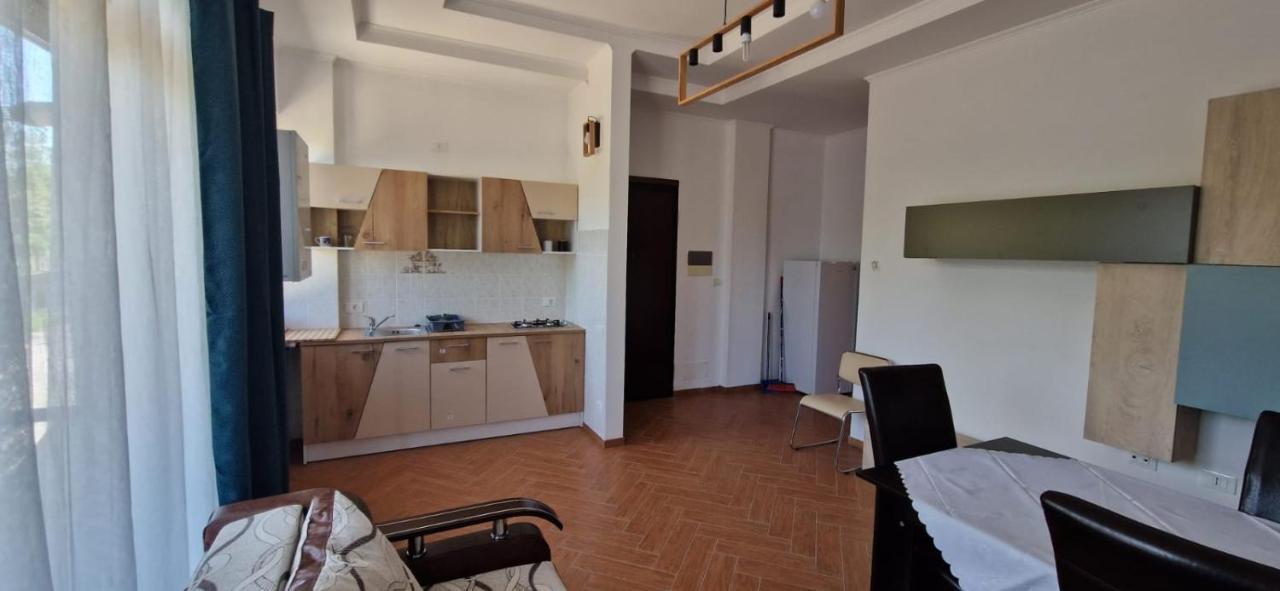 Casa Francesca Apartman Kománfalva Kültér fotó